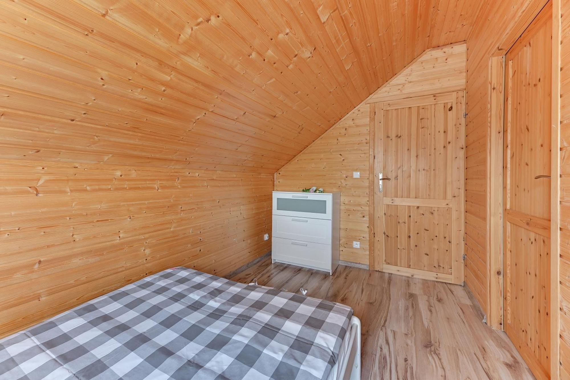 Domki I Pokoje Angelo Z Sauna I Jacuzzi- Karwia Exterior foto