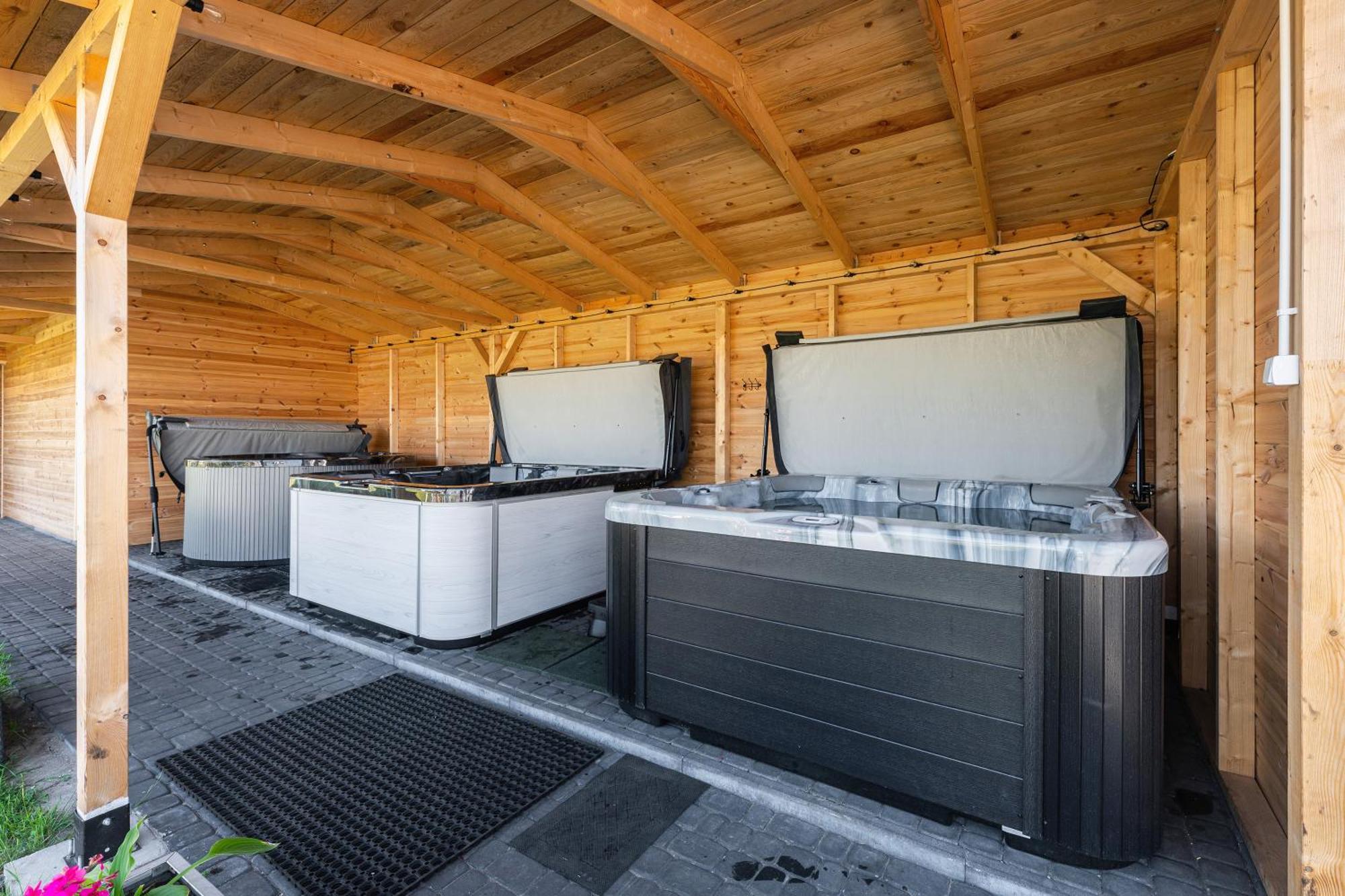 Domki I Pokoje Angelo Z Sauna I Jacuzzi- Karwia Exterior foto
